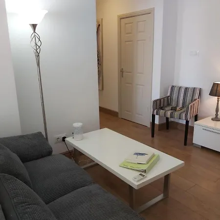 L Ancora Beach Apartment *
