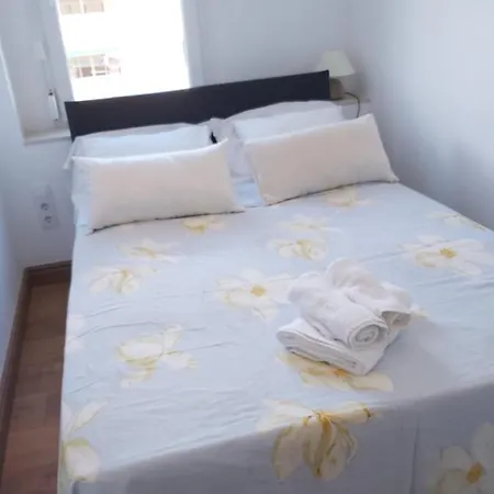 L Ancora Beach Apartment *