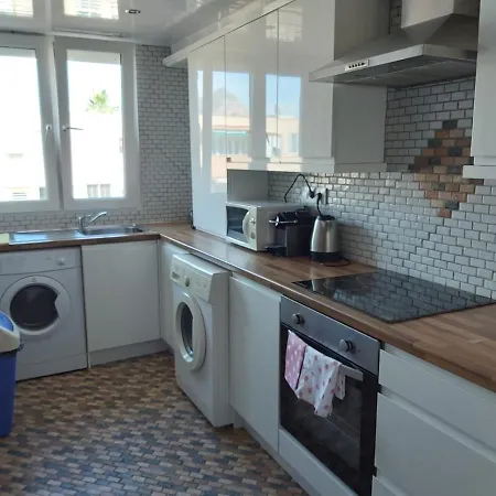 L Ancora Beach Apartment *